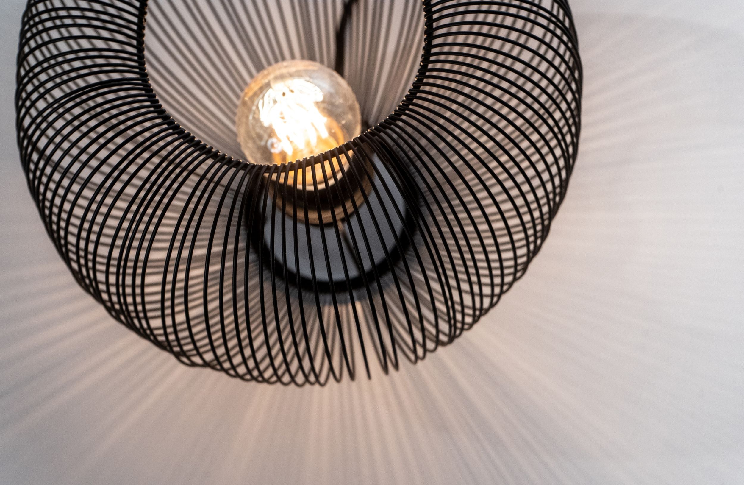 Lampada da tavolo IRENE nero