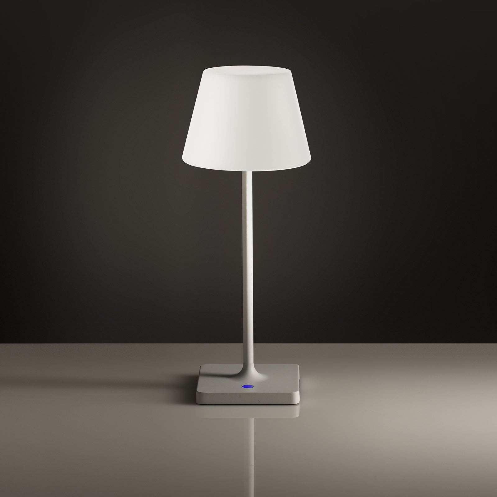 Lampada da tavolo ricaricabile SEREVA