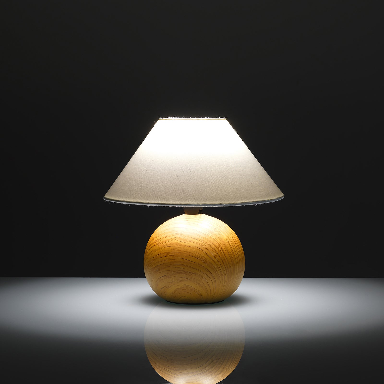 Lampada da tavolo ECLISSA